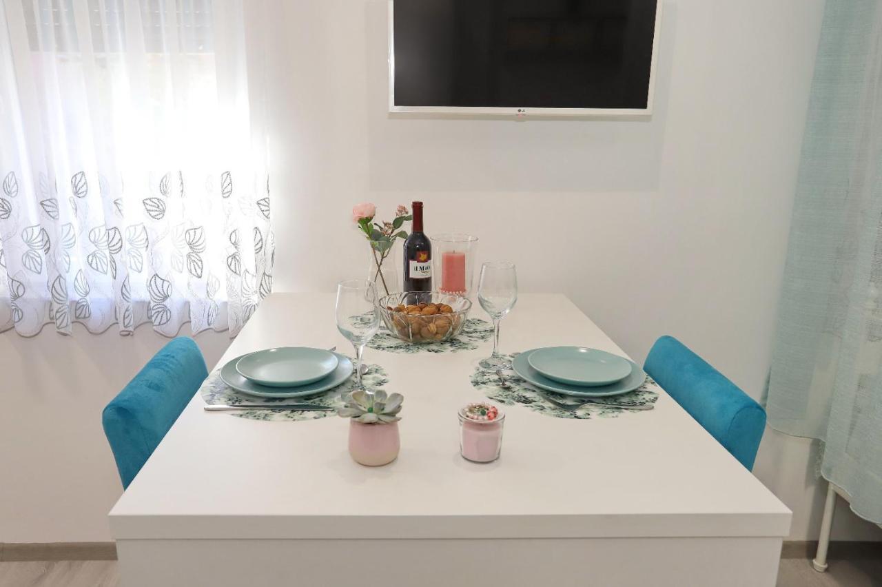 Central Luxury Apartments Oradea Bagian luar foto