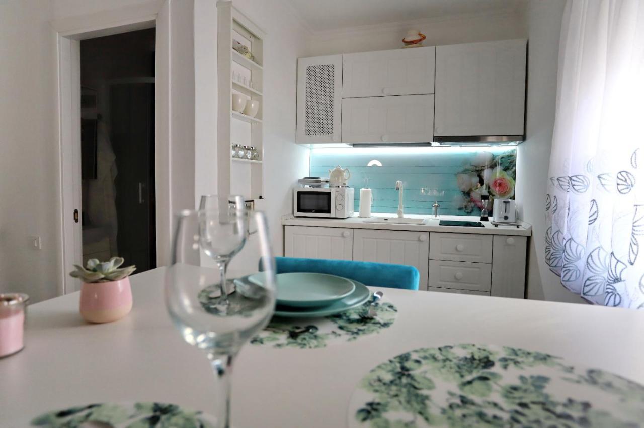 Central Luxury Apartments Oradea Bagian luar foto
